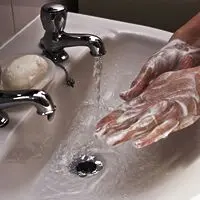 Regole sanitarie per la prevenzione: lavarsi le mani